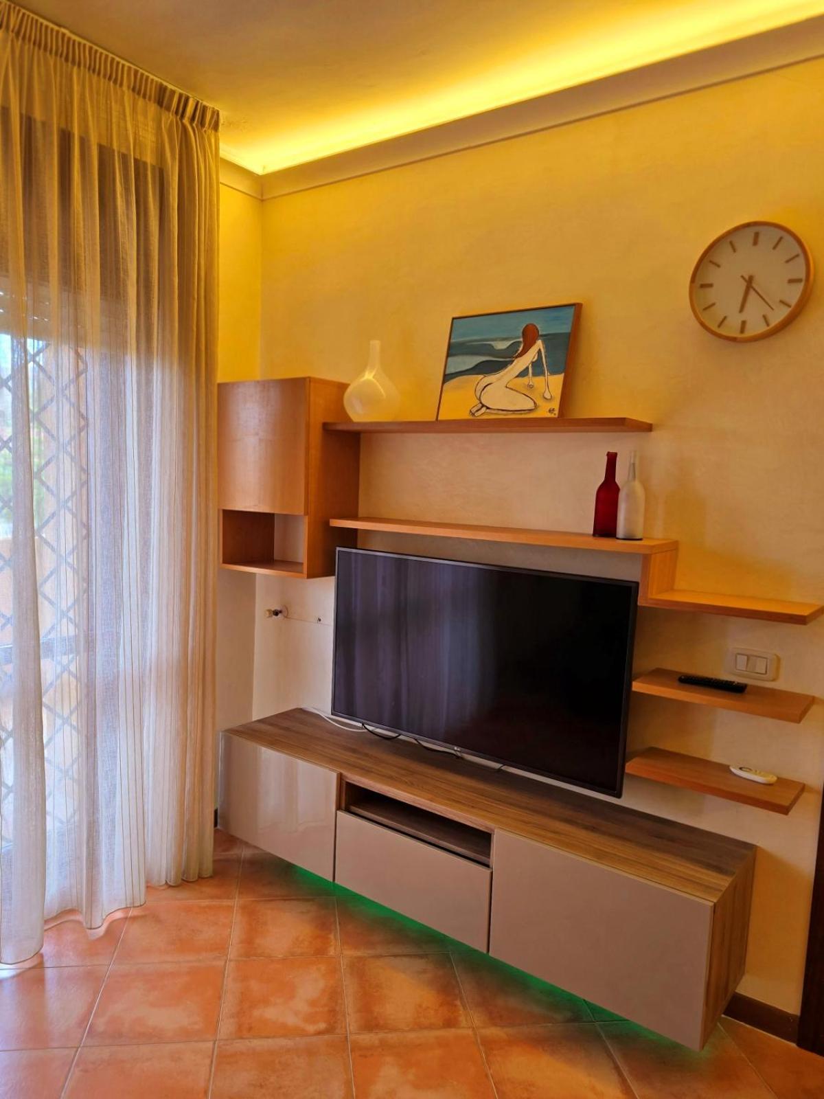 Giopi Home Vitinia Exterior photo